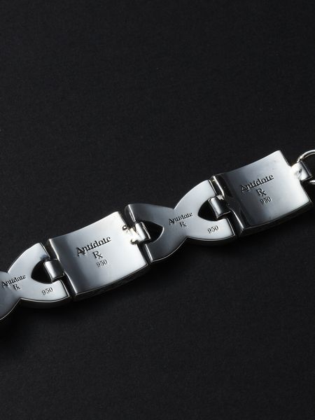 Antidote Buyers Club / Engraved Link Bracelet