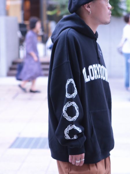 特価新作 COOTIE - COOTIE Print Pullover Parka (COLLEGE)の通販 by