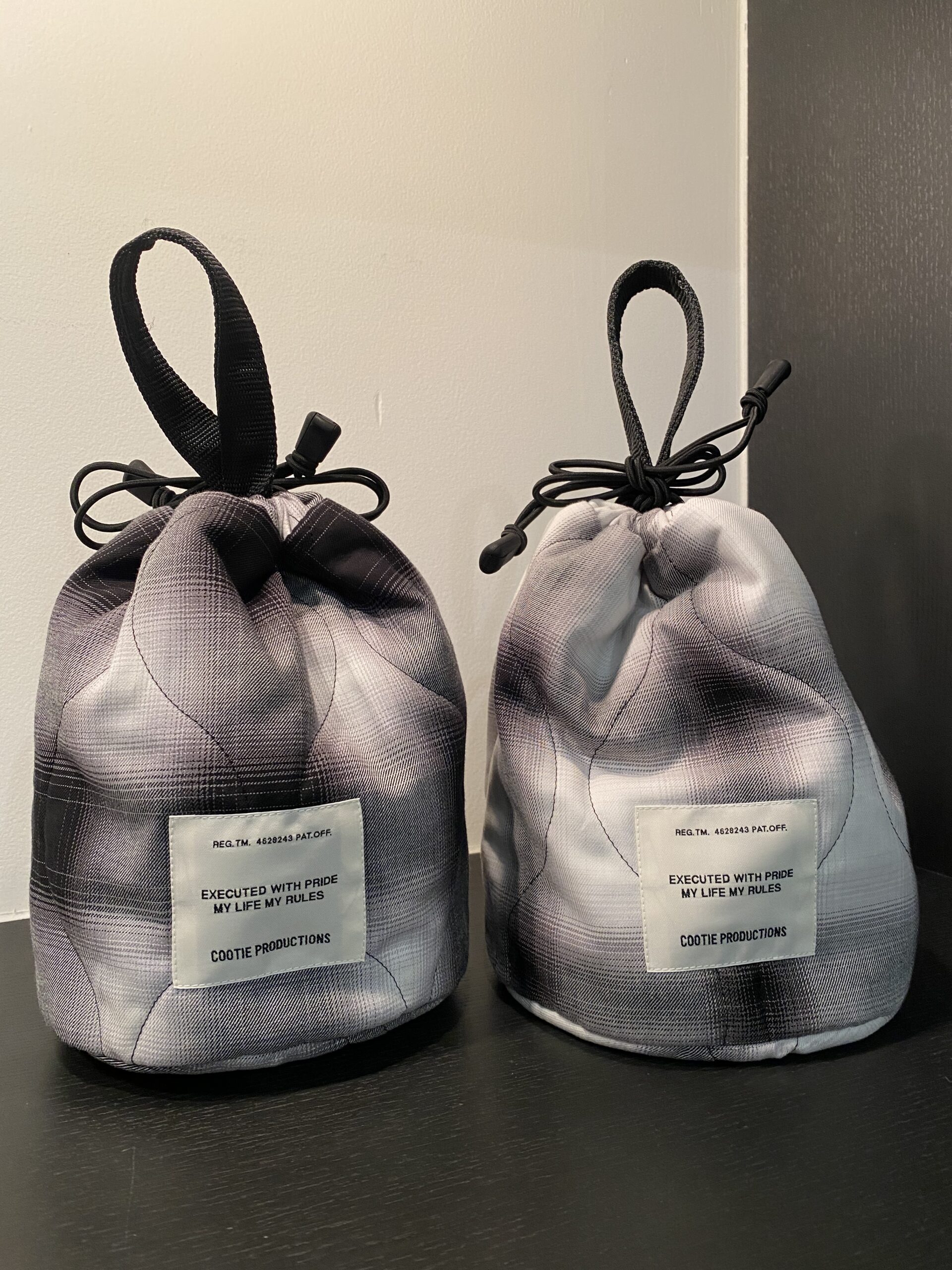 XL程度 秋冬物【Coppley】厚手 ヘリンボーン織 クルミ釦 ツイードジャケット ブレザー ウール100% カナダ製 ハリスツイード並み